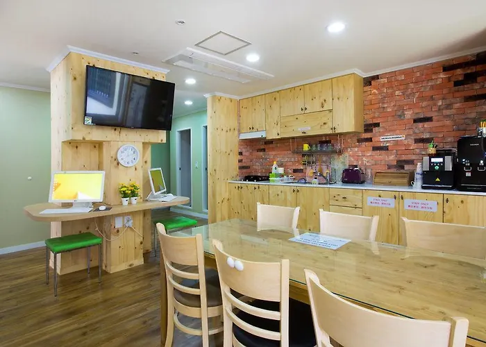 24 Namsan Garden Guest house 2*