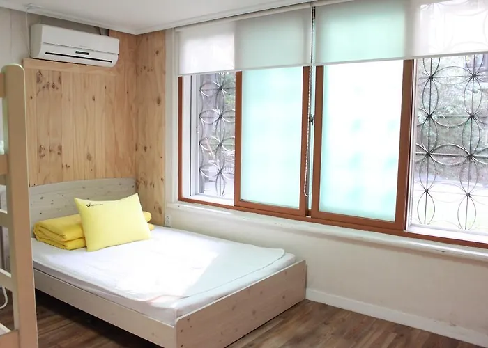 Guest house 24 Namsan Garden