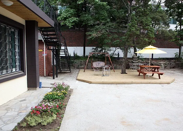 Guest house 24 Namsan Garden Seoul