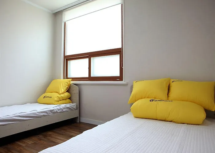 Guest house 24 Namsan Garden Seoul