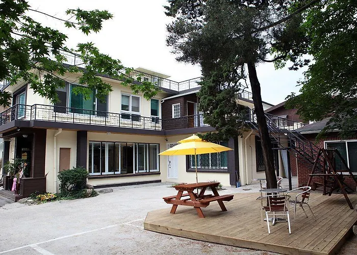 24 Namsan Garden Guest house 2*
