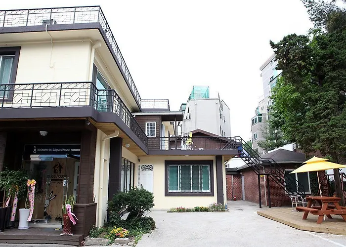24 Namsan Garden Seoul