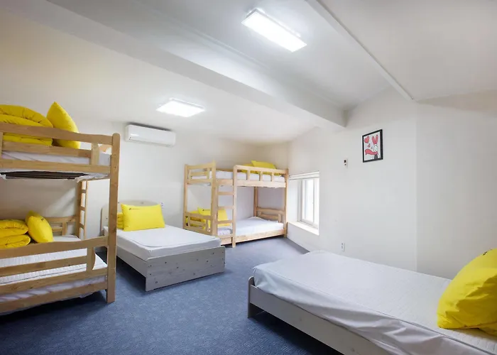 Guest house 24 Namsan Garden 2*