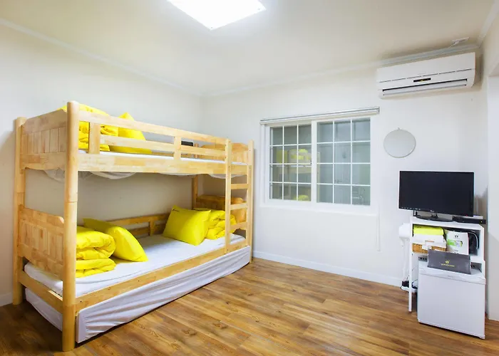 24 Namsan Garden Guest house 2*